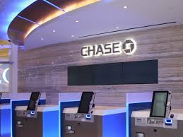 The Digital Teller Line: A Head-to-Head Exploration of Bank of America and Chase Online Banking